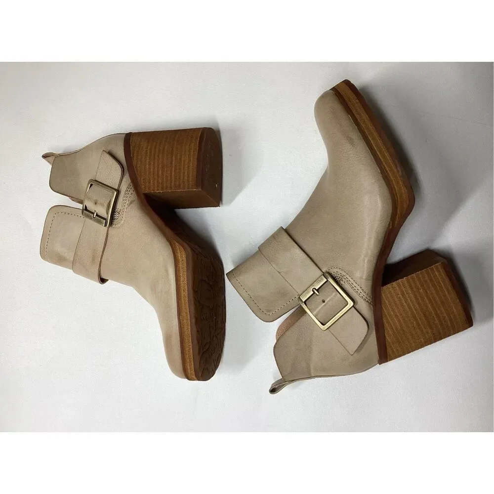 Korks kari block‎ heel boots in cream green